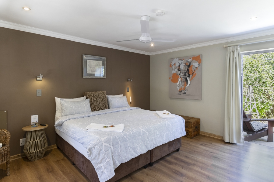 6 Bedroom Property for Sale in La Concorde Western Cape